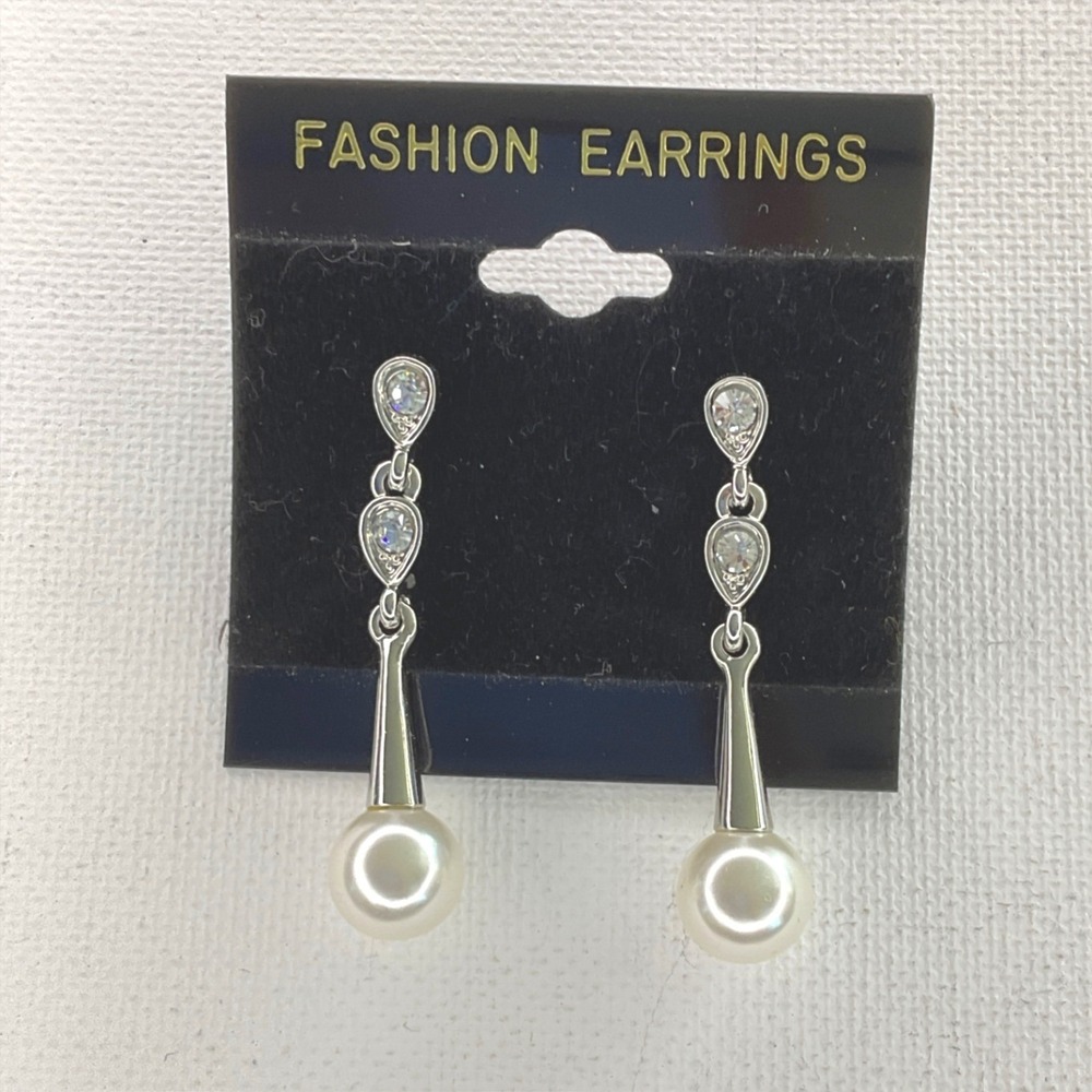 Earrings Faux Pearl Silver Tone Rhinestone Push Back Drop Dangle Elegant New